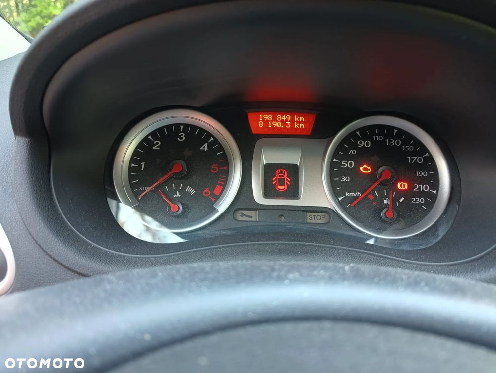 Renault Clio - 9