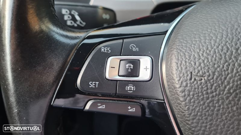 VW Touran 1.6 TDI Confortline DSG - 14