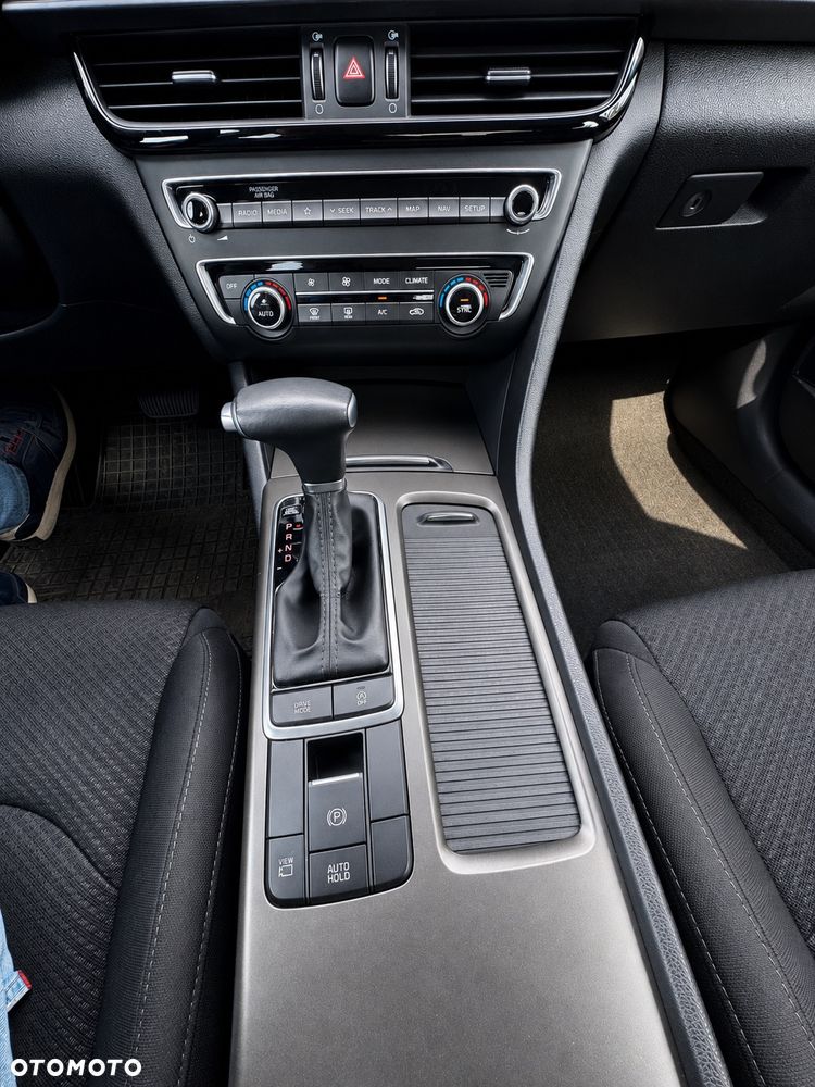 Kia Optima 1.6 T-GDI L DCT - 4