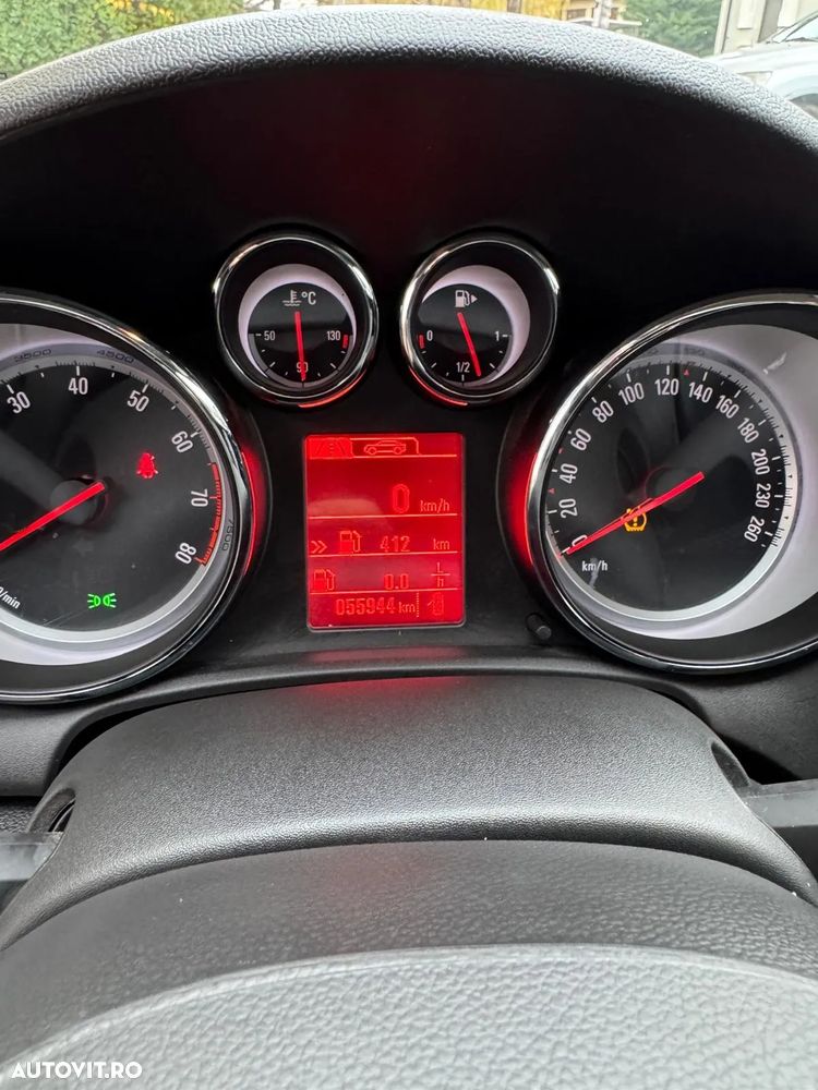 Opel Astra 1.4 Turbo ECOTEC Cosmo - 14