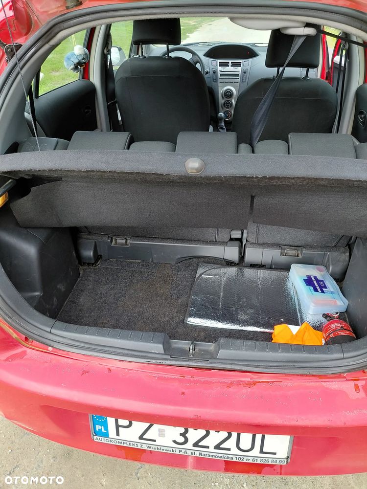 Toyota Yaris - 14
