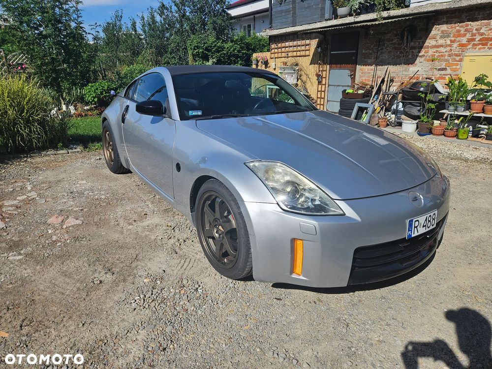 Nissan 350 Z Standard - 2