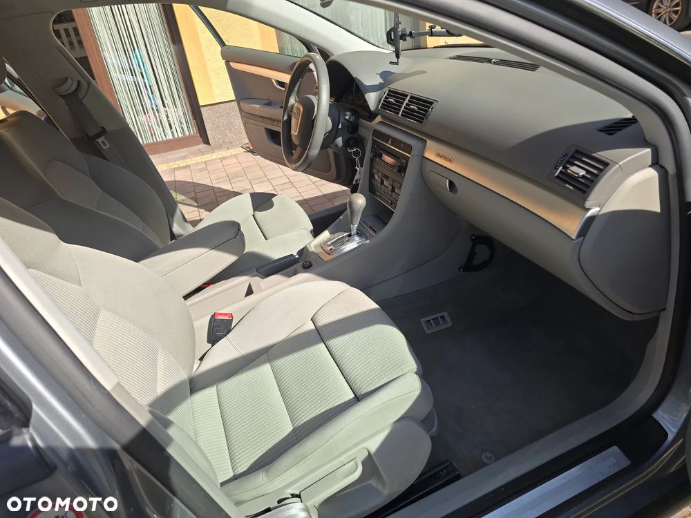 Audi A4 Avant - 7