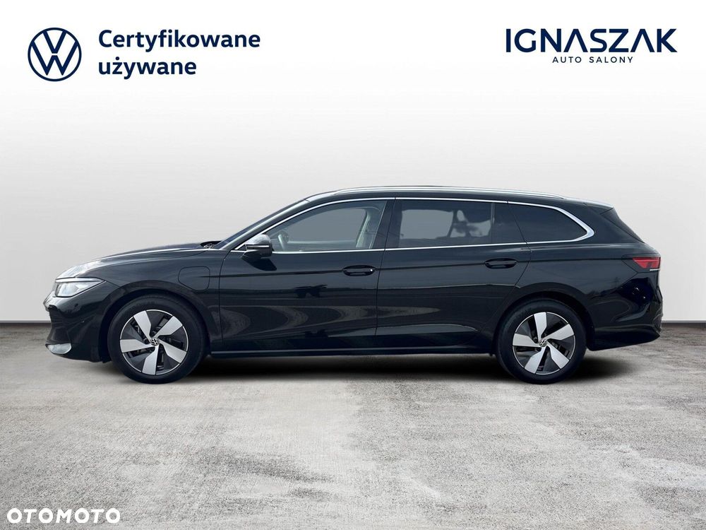 Volkswagen Passat - 2