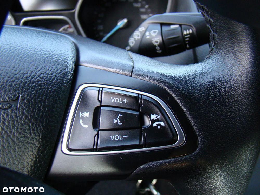 Ford Focus - 22