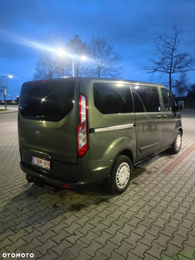 Ford Tourneo Custom - 4