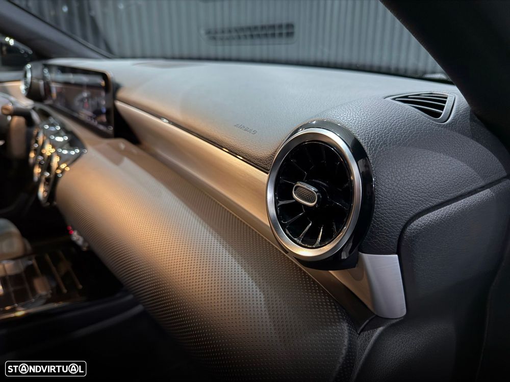 Mercedes-Benz A 180 d AMG Line Aut. - 34