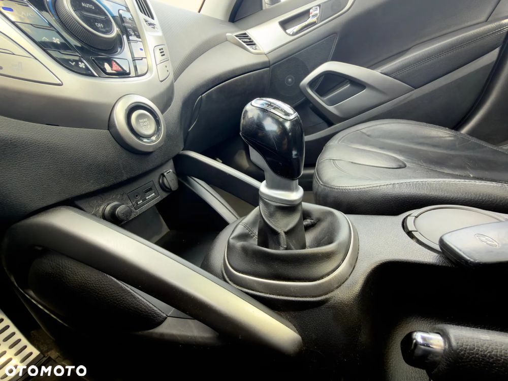 Hyundai Veloster 1.6 blue Style - 23