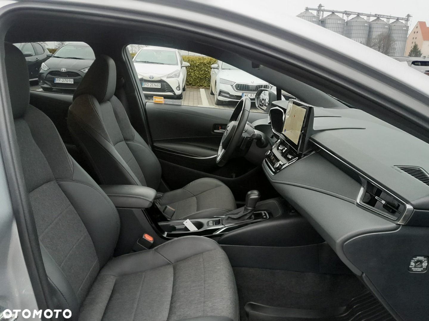 Toyota Corolla - 12