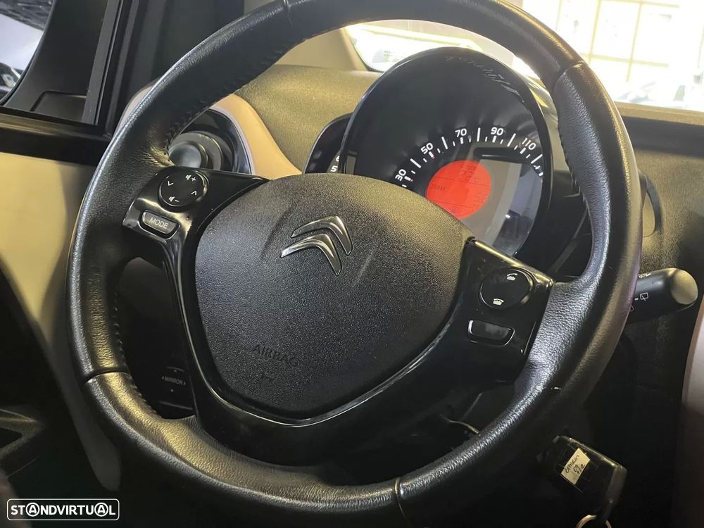 Citroën C1 1.0 VTi Elle — fotografia 16