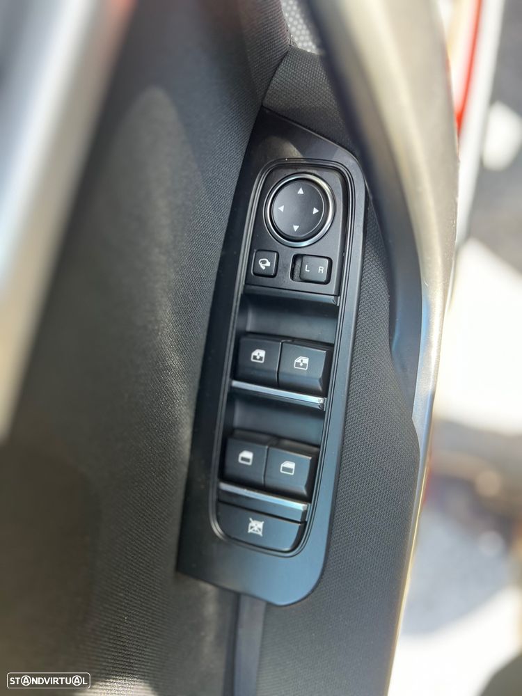 Kia Ceed SW 1.6 CRDi Drive+SRF 7DCT - 11