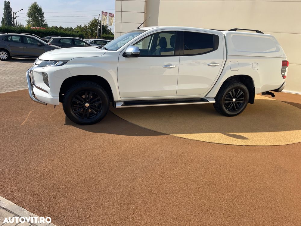 Mitsubishi L200 Pick Up 4x4 S&S Autm. Double Cab Top - 9