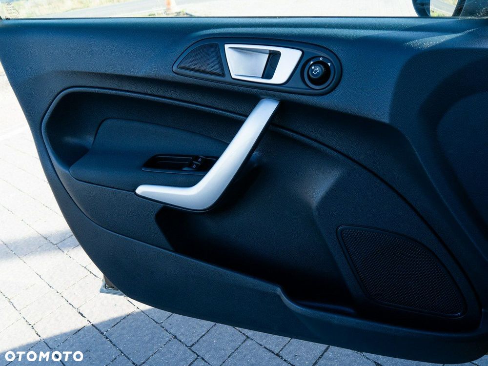 Ford Fiesta - 31