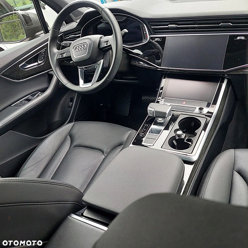 Audi Q7 55 TFSI quattro tiptronic - 11