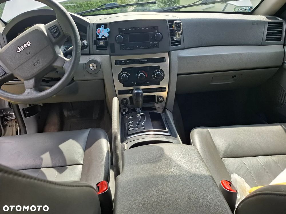 Jeep Grand Cherokee 3.7 V6 - 12
