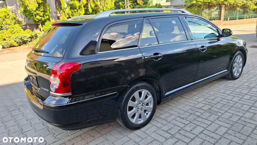 Toyota Avensis 1.8 VVT-i Sol Premium - 7