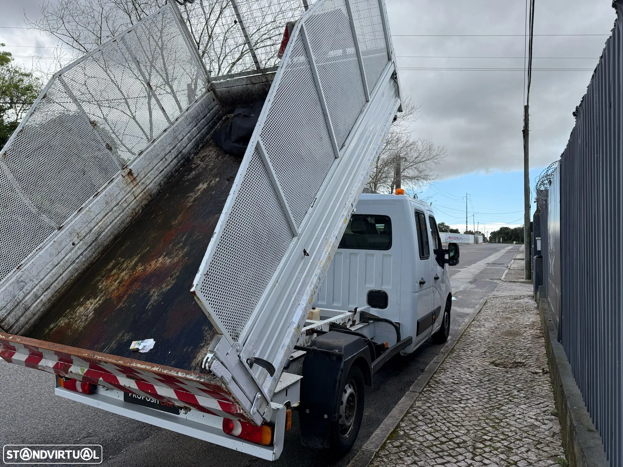 Renault Master 2.3 BASCULANTE - 2
