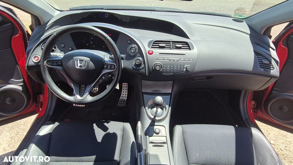 Honda Civic 1.8i-VTEC Sport - 12