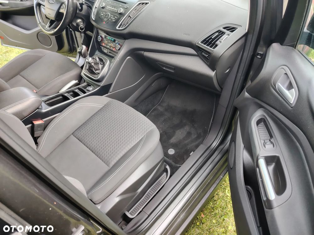 Ford C-MAX - 32
