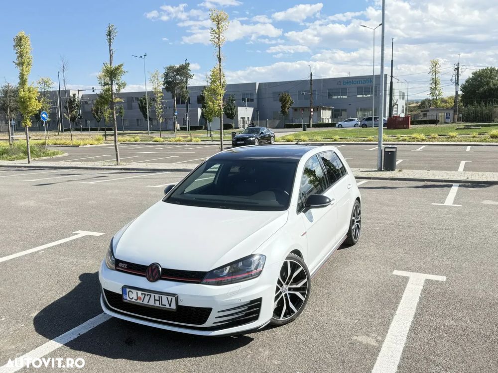 Volkswagen Golf 2.0 TSI BMT DSG GTI Performance - 4