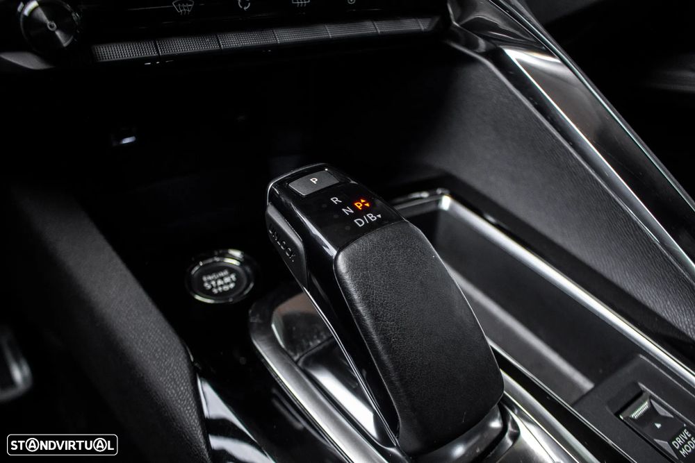 Peugeot 3008 1.6 Hybrid GT e-EAT8 - 21