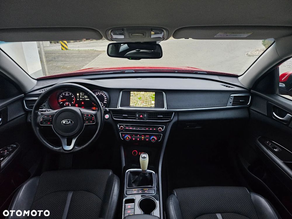 Kia Optima 2.0 L - 10