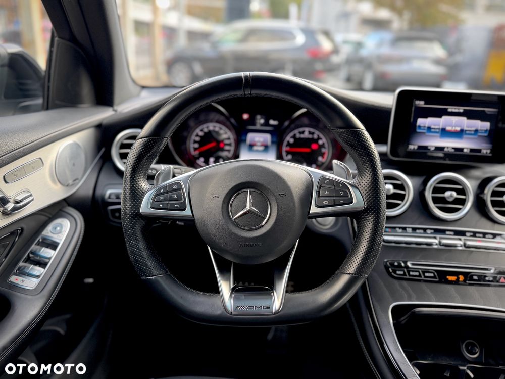 Mercedes-Benz GLC - 29