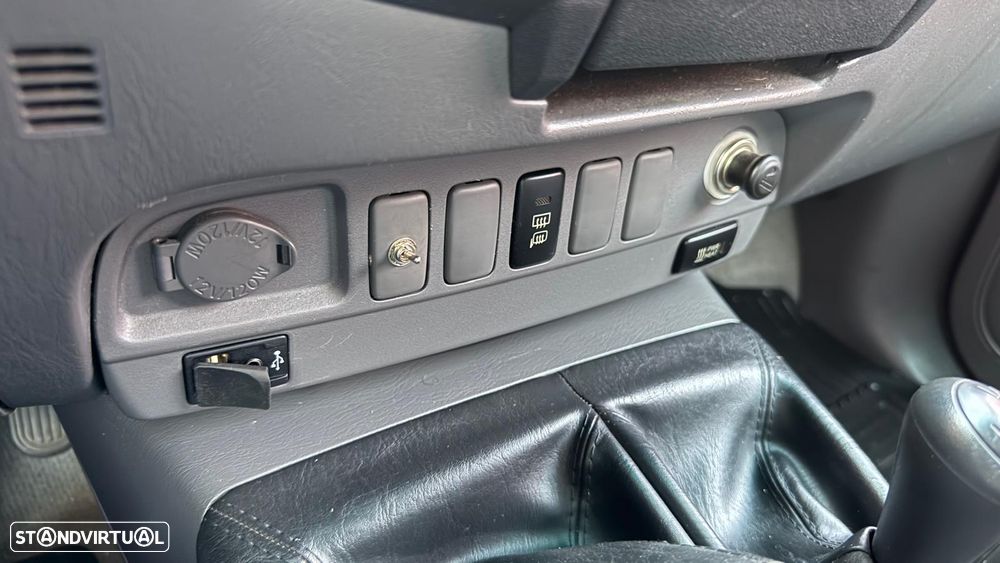 Toyota Hilux 2.5 D-4D 4WD CE - 18