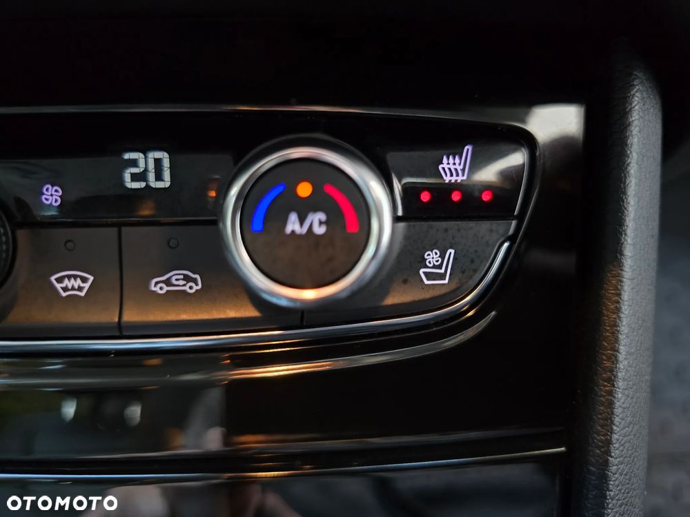 Opel Grandland X Plug-in-Hybrid4 1.6 DI Start/Stop Ultimate - 23