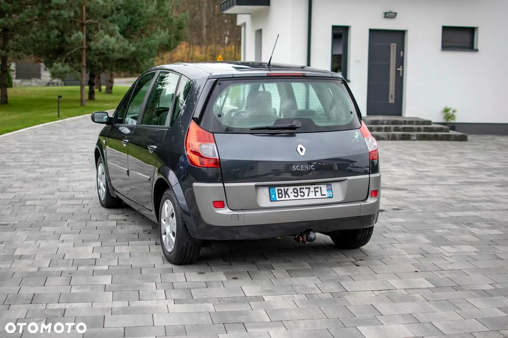 Renault Scenic - 25