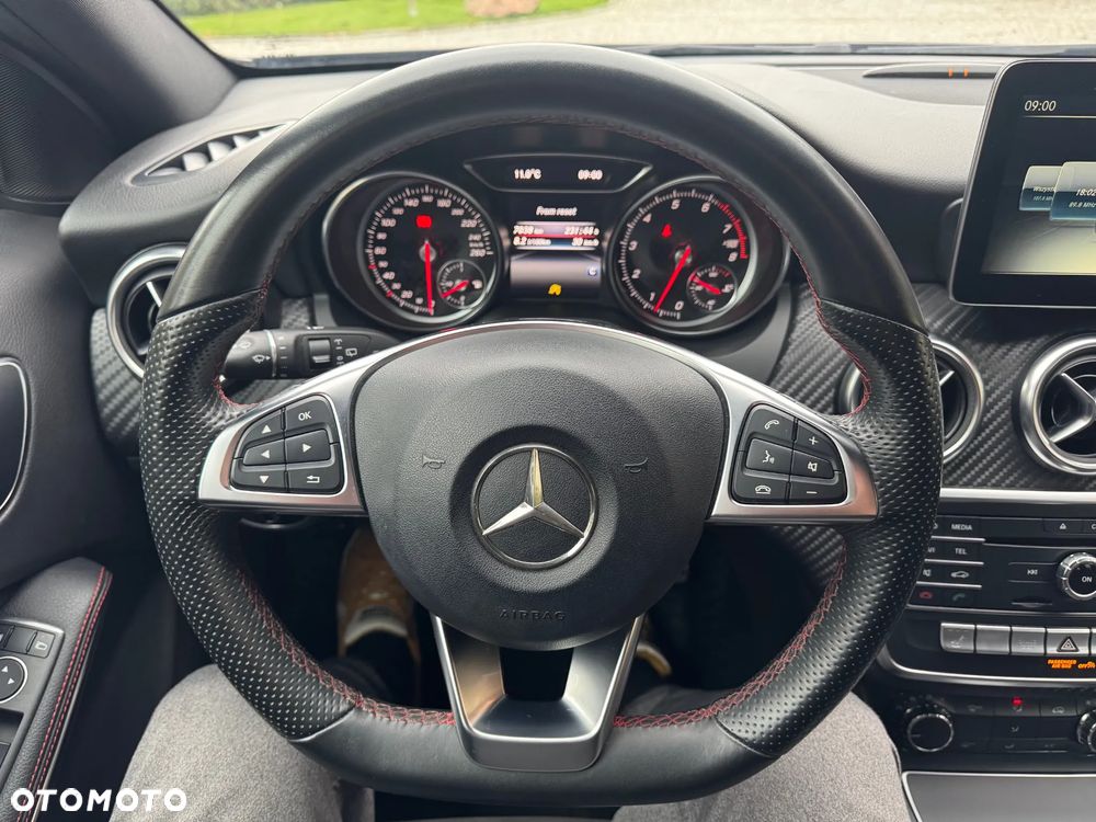 Mercedes-Benz Klasa A 180 (BlueEFFICIENCY) AMG Sport - 11