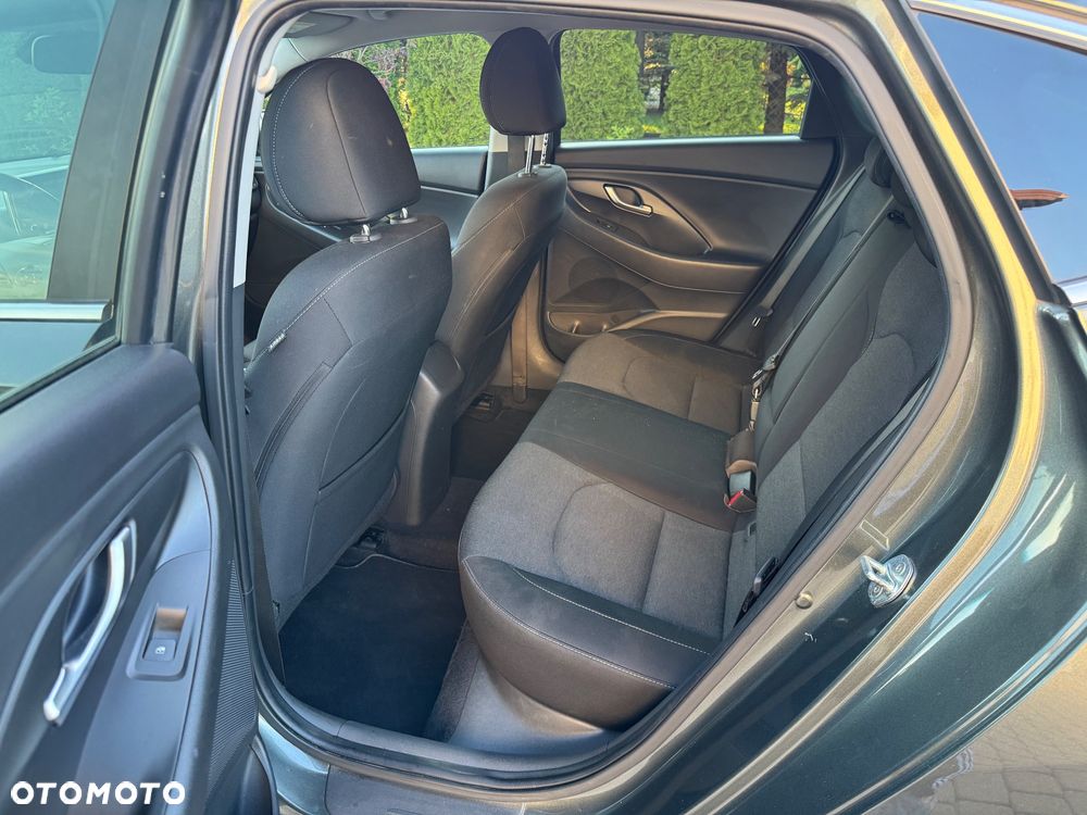 Hyundai i30 1.5 T-GDI 48V Comfort DCT - 26