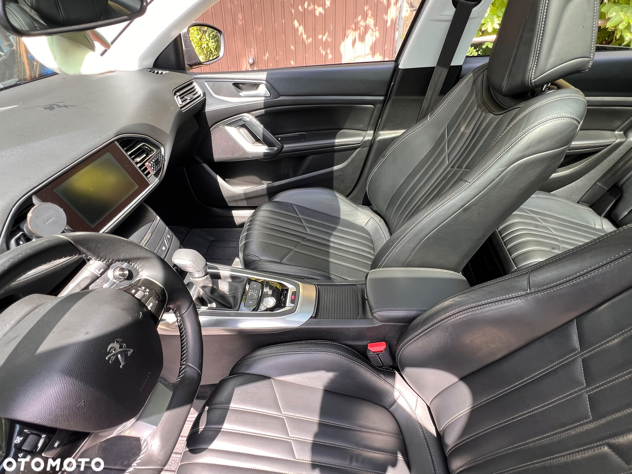 Peugeot 308 SW BlueHDi 150 Automatik Stop & Start Allure - 24