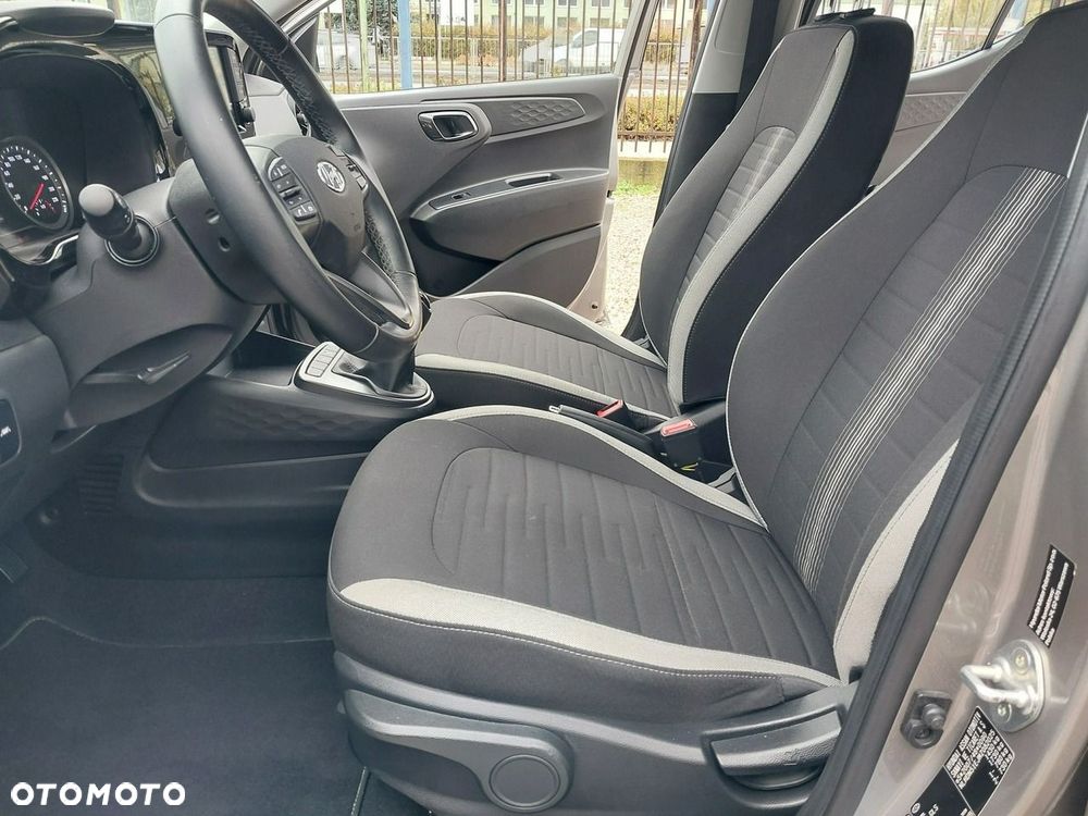 Hyundai i10 2021