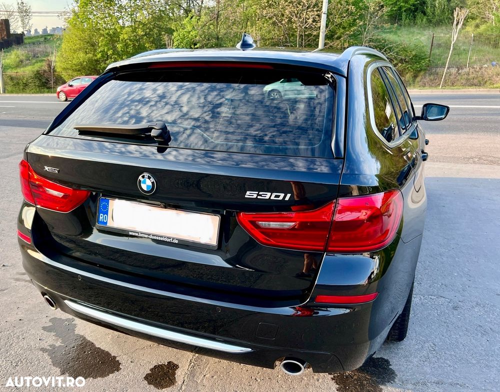 BMW Seria 5 530i xDrive AT - 4