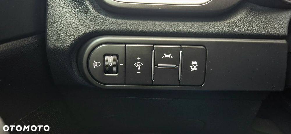 Kia Ceed 1.4 Attract - 21