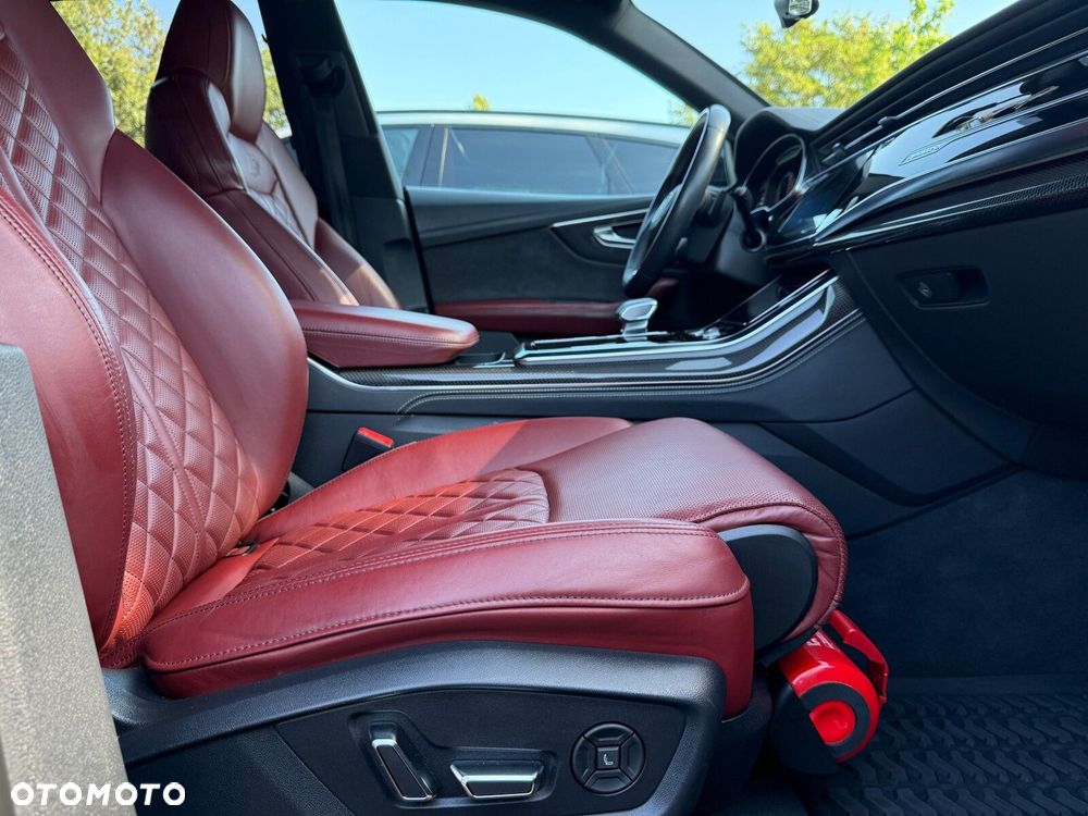 Audi SQ8 TFSI Quattro Tiptronic - 32