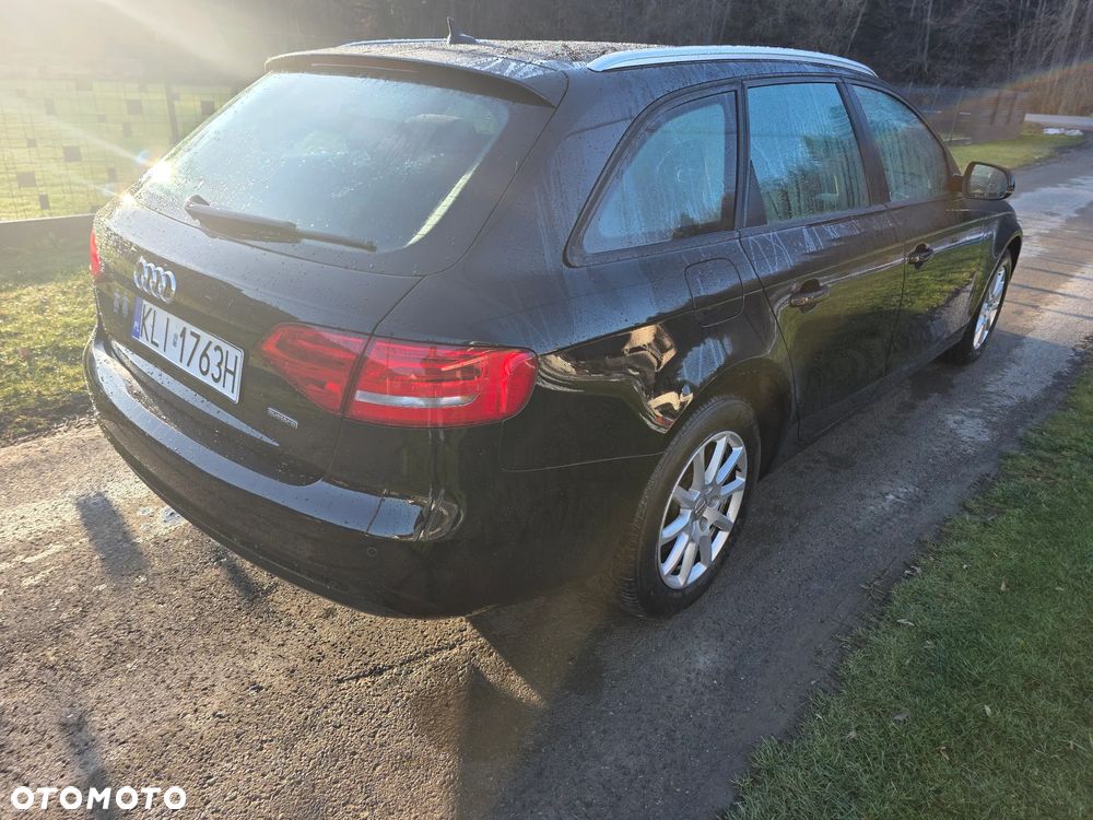 Audi A4 Avant 2.0 TDI DPF quattro Attraction - 5
