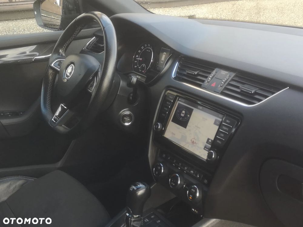 Skoda Octavia 2.0 TDI DSG RS - 14
