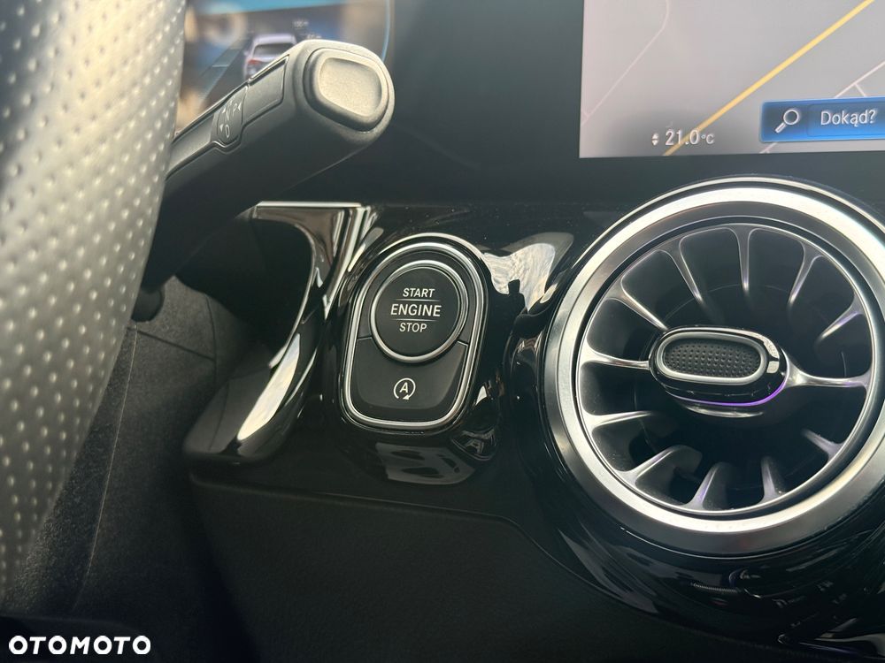 Mercedes-Benz GLA 200 d 8G-DCT AMG Line - 26