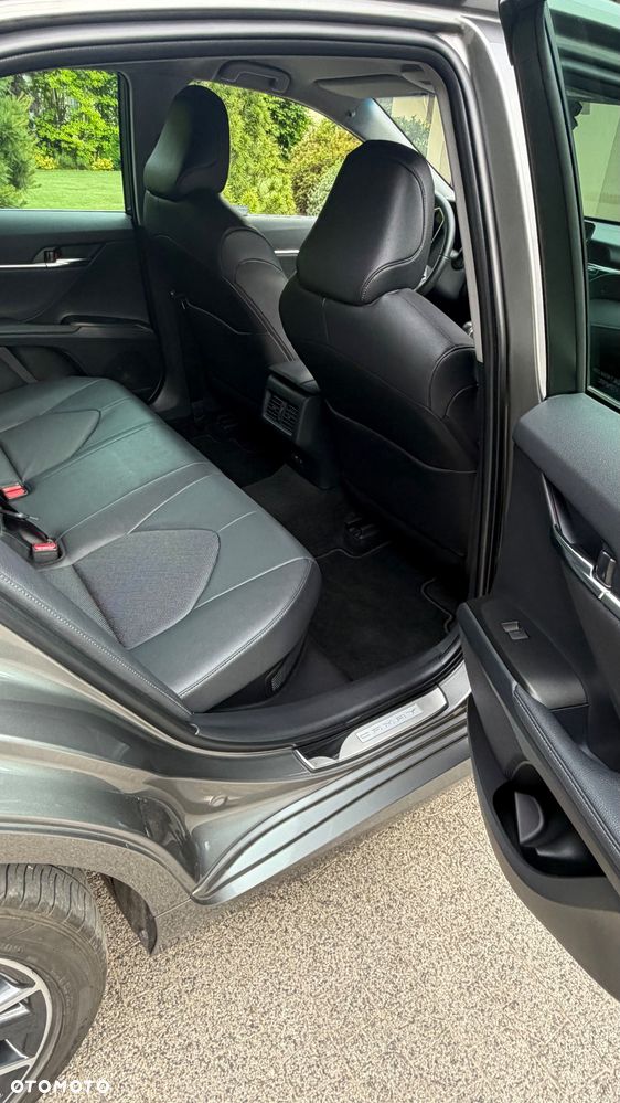 Toyota Camry 2.5 Hybrid Executive CVT - 13