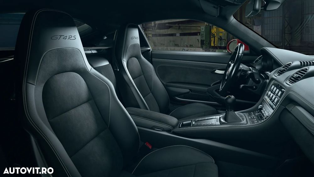 Porsche Cayman GT4 RS - 7
