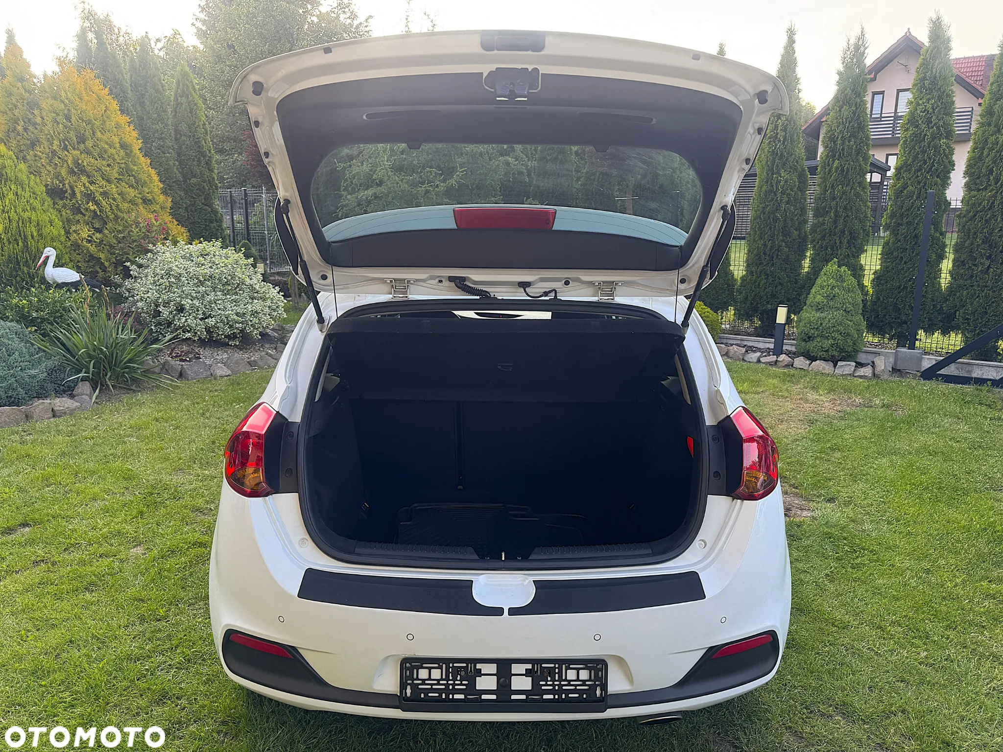 Kia Ceed - 9