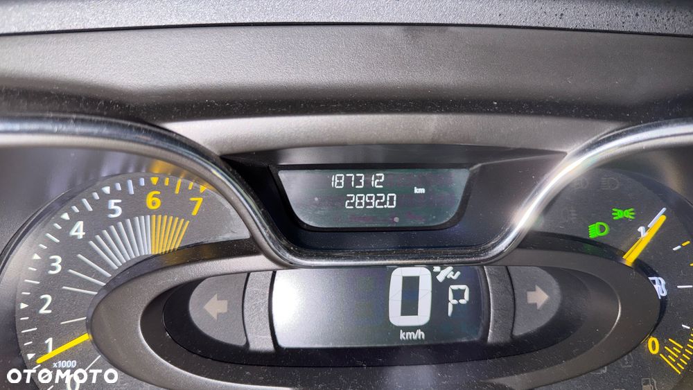 Renault Captur - 30