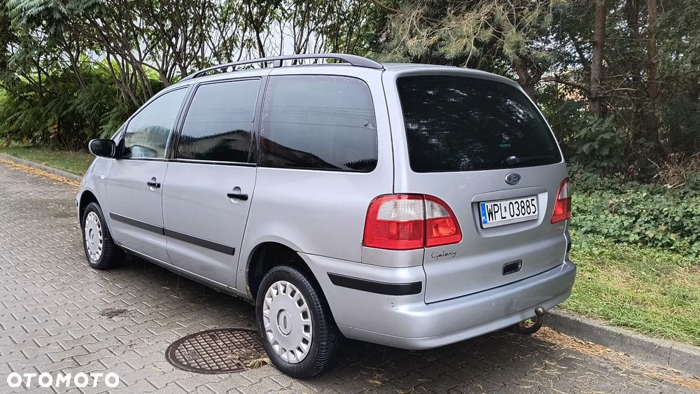 Ford Galaxy - 2