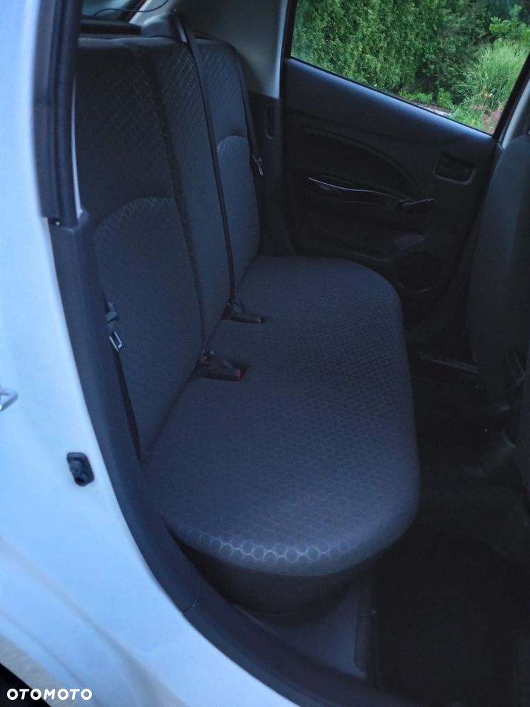 Mitsubishi Space Star AS&G 1.2 Spirit+ Black - 23