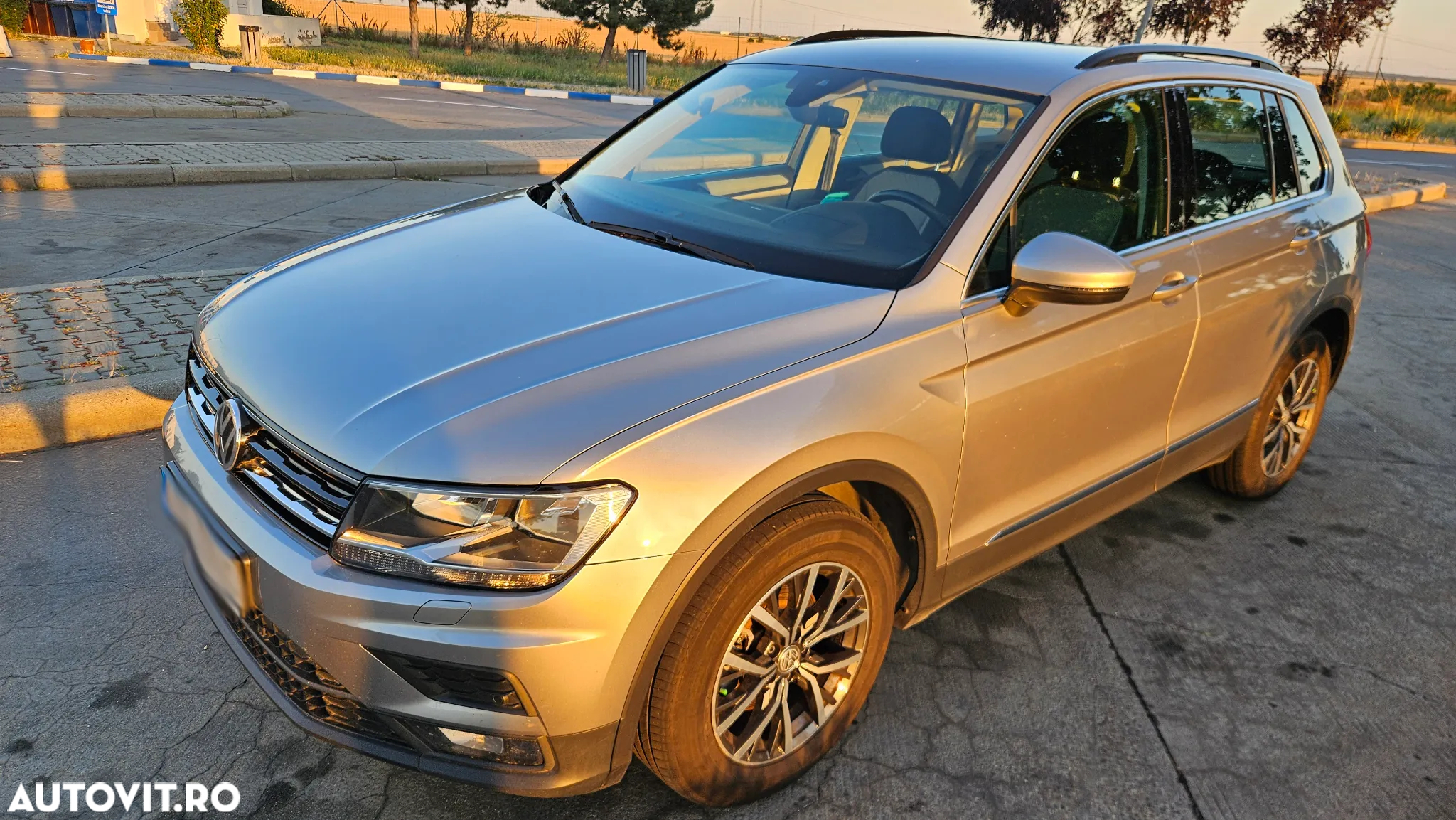 Volkswagen Tiguan 2.0 TDI 4Mot DSG Comfortline - 2
