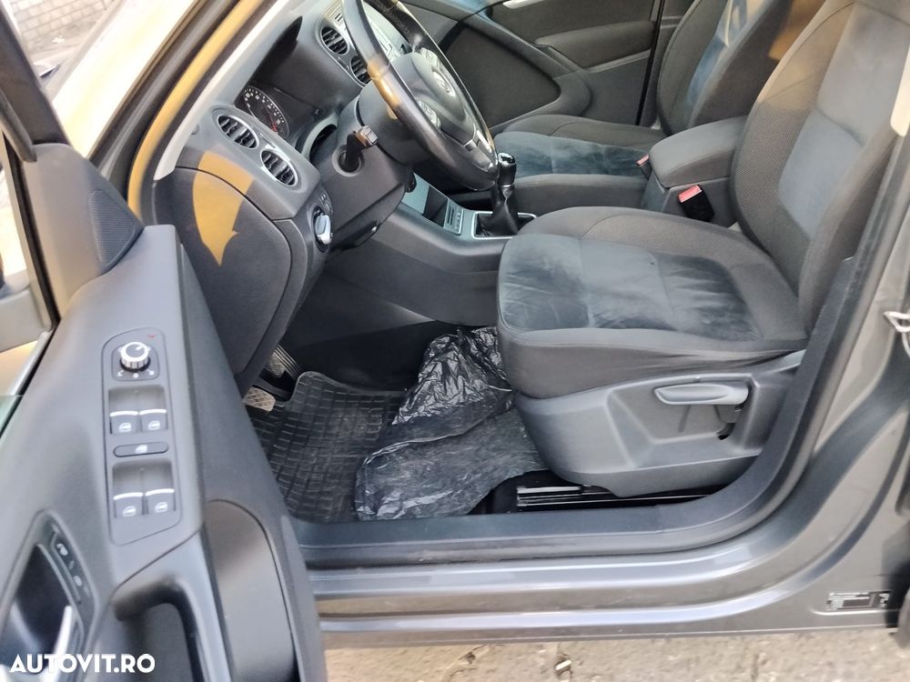 Volkswagen Tiguan - 6