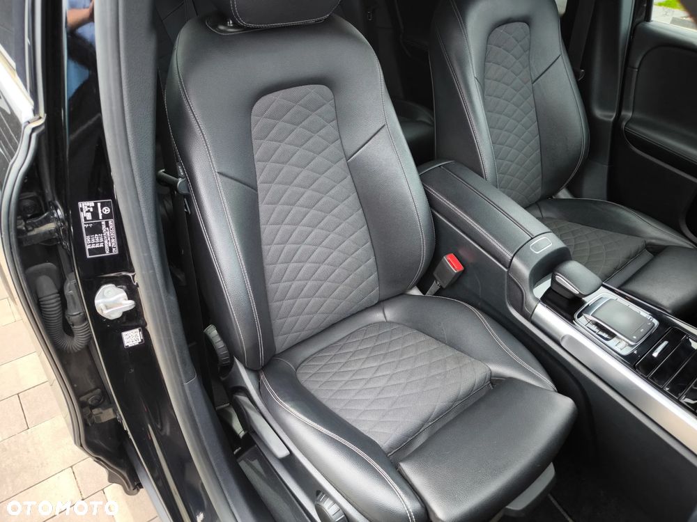 Mercedes-Benz GLB - 14