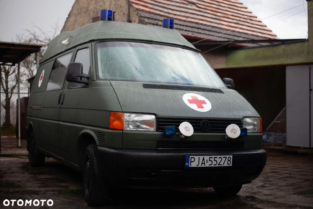 Volkswagen Transporter - 1